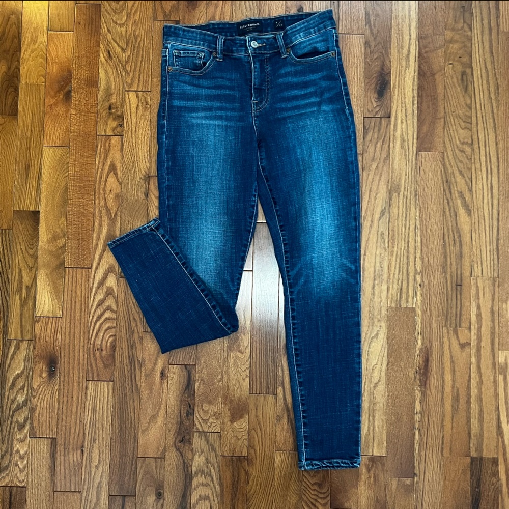 Lucky Brand “Ava” Skinny Jeans Medium Dark Wash